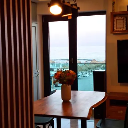 Royal Sea View Design Promenada 3 Apartmán Năvodari